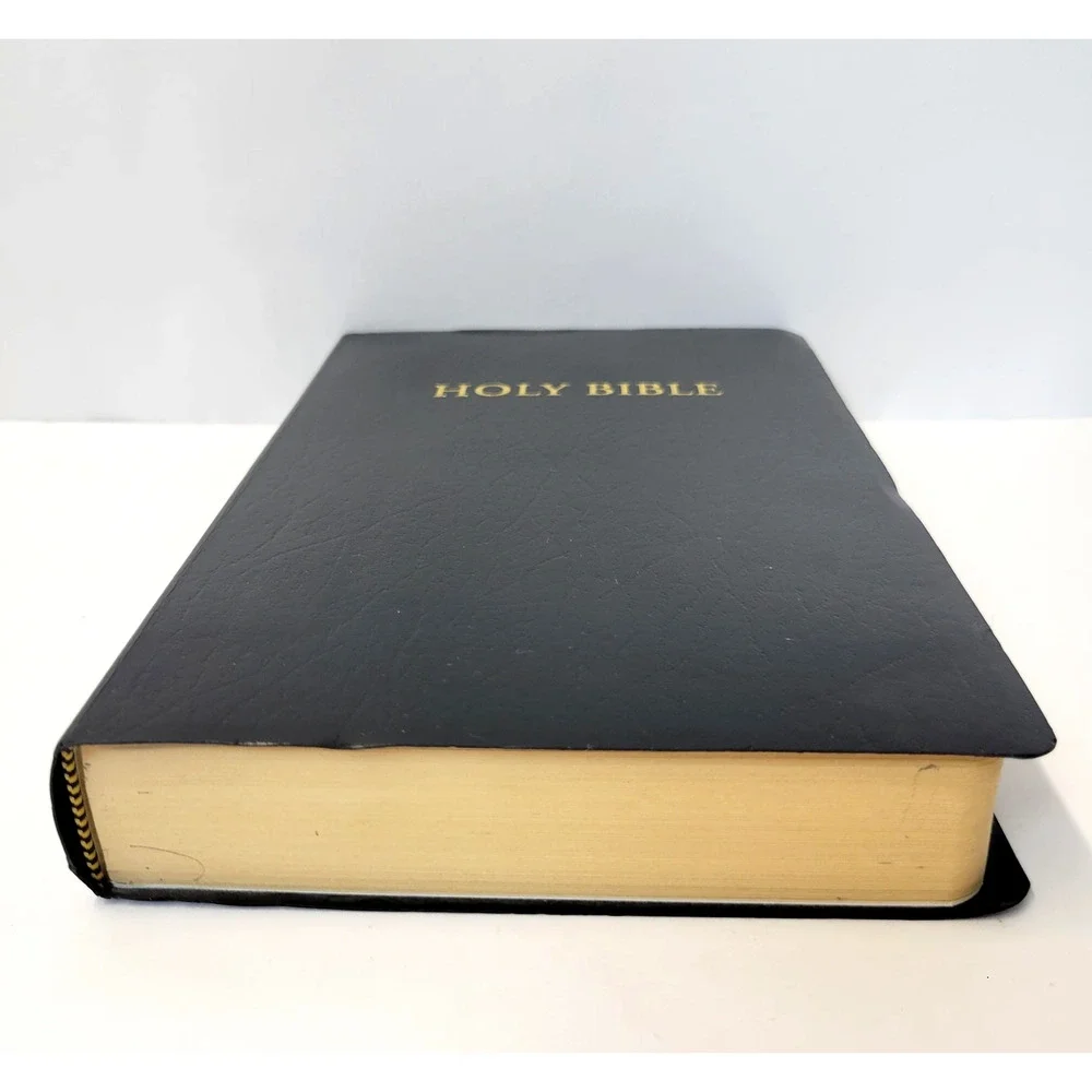 Holy Bible NLT Gift & Award Edition‎ Tyndale Black Leather Red Letter Book